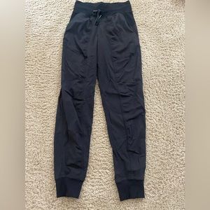 Lululemon Size 0 Black Dance Studio Joggers